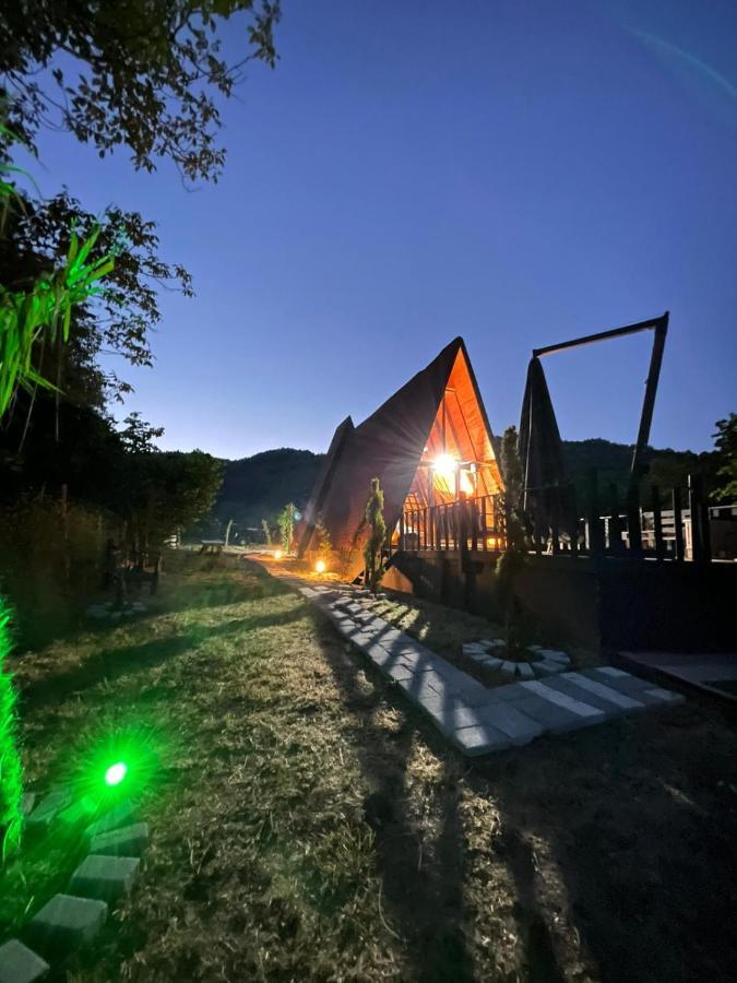 Agva Heaven Hill River Bungalow ภายนอก รูปภาพ